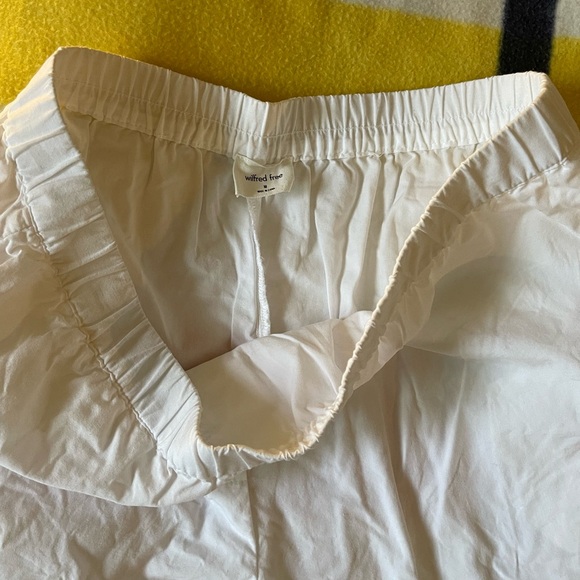 White aritzia pants size M - Picture 3 of 4